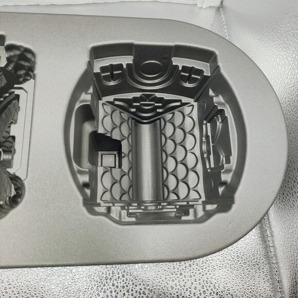 Nordic Ware Gingerbread House Duet Pan Cast Aluminum 5-Cup Holiday Bake - Picture 10 of 13